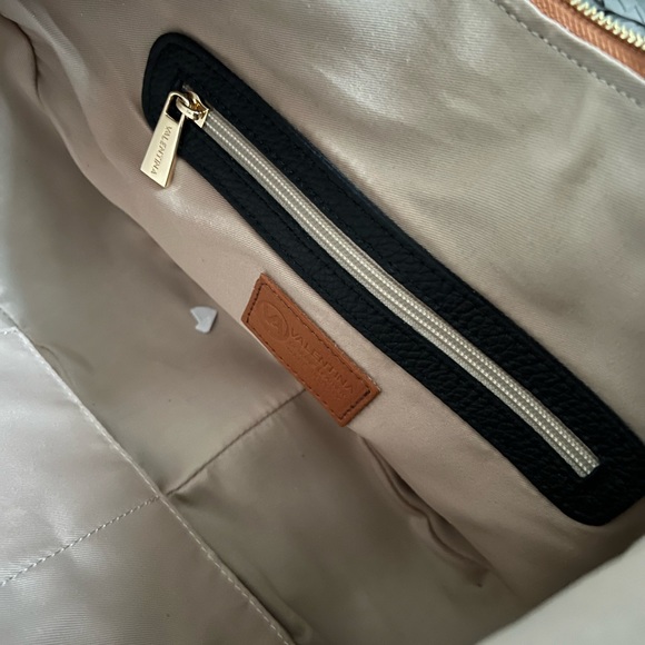 VALENTINA HOBO SHOULDER BAG LEATHER main image 4